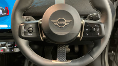 MINI Aceman 135kW E Classic 43kWh 5dr Auto Electric Hatchback